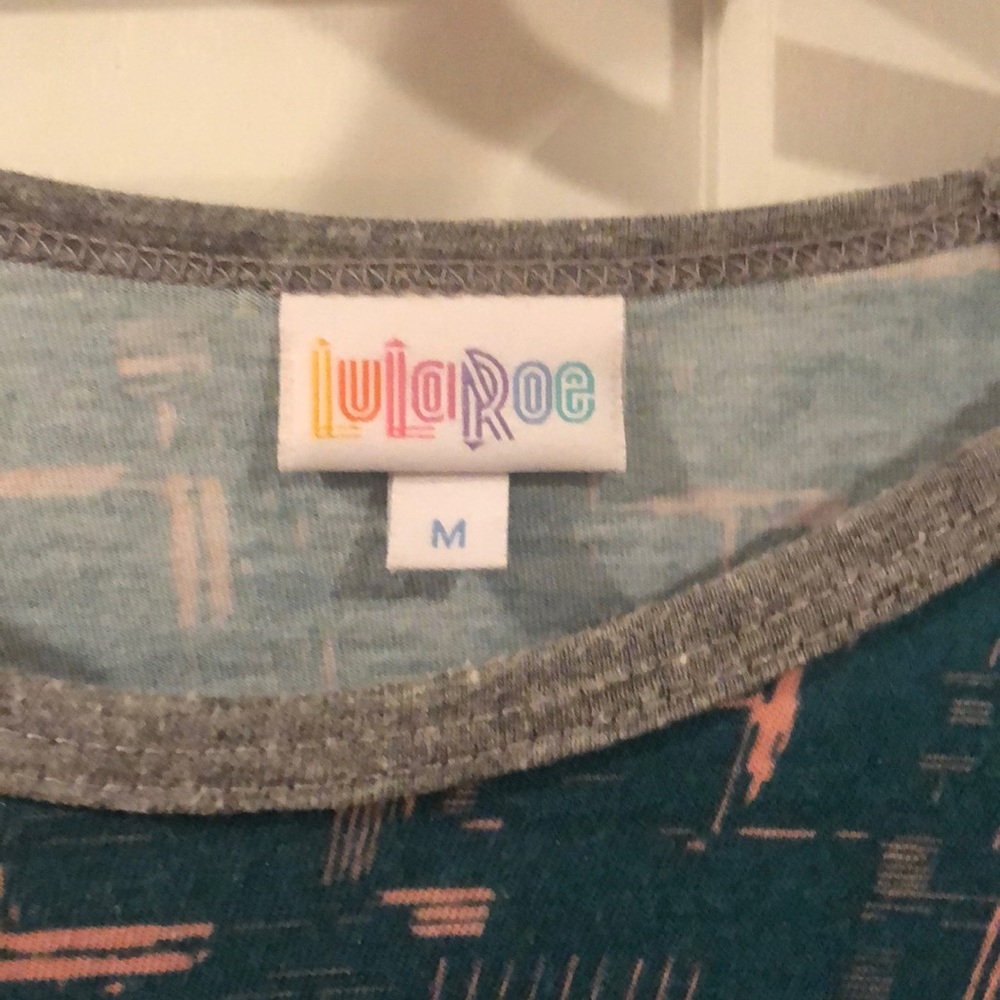 LulaRoe Randy - Picture 2 of 3